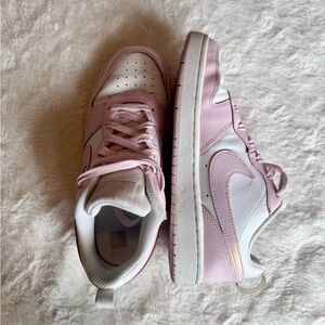 Nike Pink and White Sneakers Classic Low-Top Design